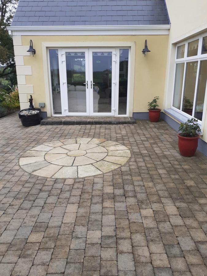 Bedroom No 3 Garden View Nobber Exterior photo