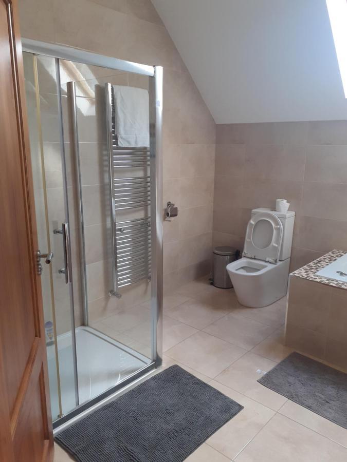 Bedroom No 3 Garden View Nobber Exterior photo
