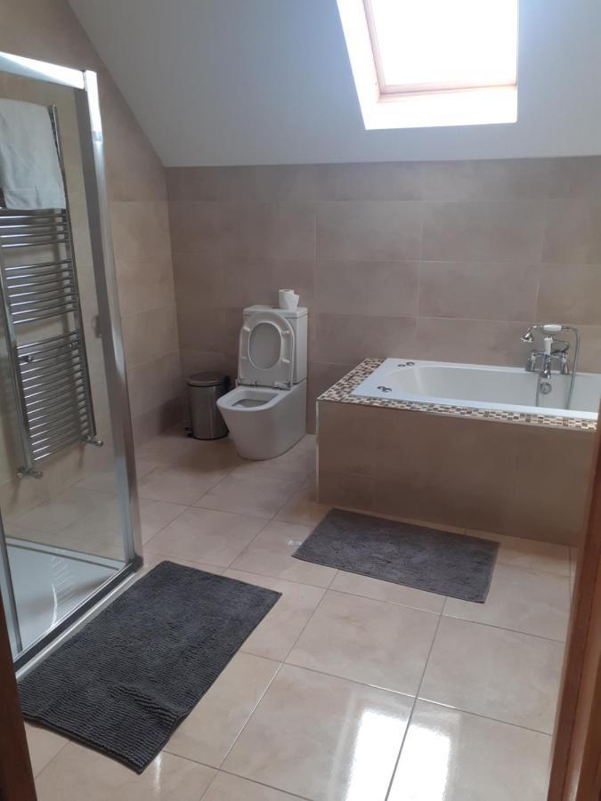 Bedroom No 3 Garden View Nobber Exterior photo